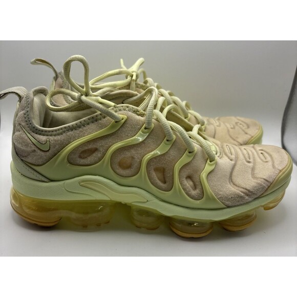 Size 7 Nike Air VaporMax Plus Cream & Green/Yellow DJ3023-700 - Picture 3 of 13